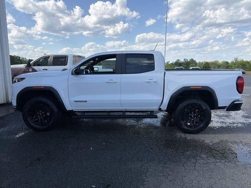 New 2026 GMC Canyon Elevation RWD image 4