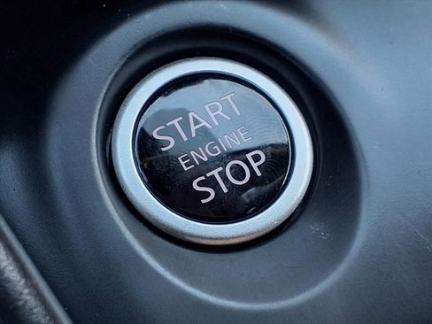 Used 2025 Nissan Kicks Play S image 12