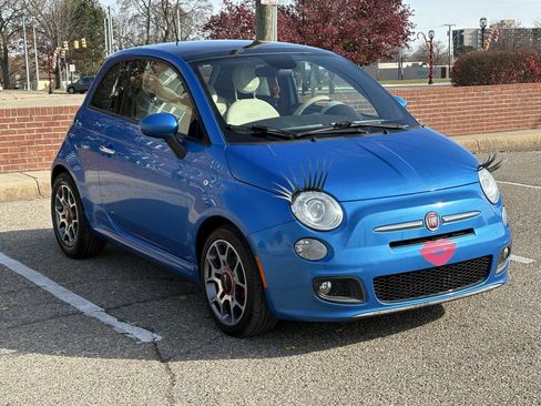 Used 2015 FIAT 500 Sport w/ Comfort/Convenience Group image 8