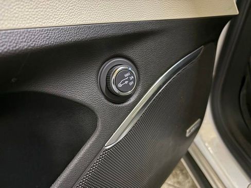 Used 2020 Buick Enclave Essence w/ Sound and Sites Package FWD image 37