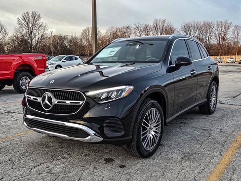 New 2026 Mercedes-Benz GLC 300 4MATIC image 3