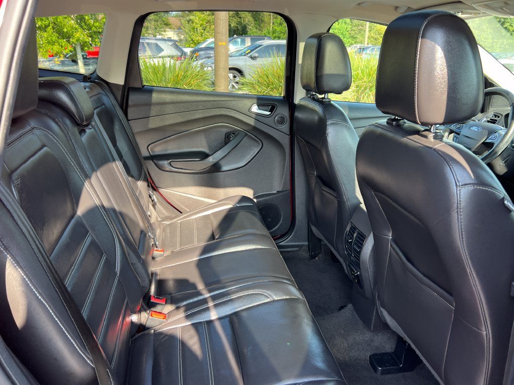 Used 2017 Ford Escape Titanium FWD image 19