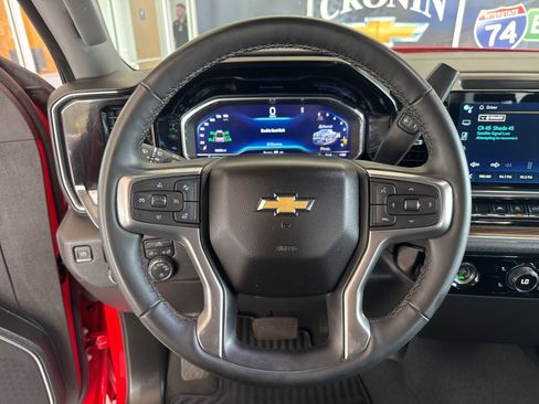 Used 2024 Chevrolet Silverado 1500 LT AWD/4WD image 20