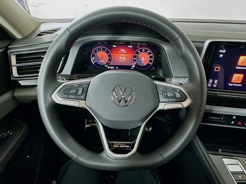 New 2026 Volkswagen Atlas Peak Edition AWD/4WD image 11