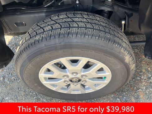 Used 2025 Toyota Tacoma SR5 image 13