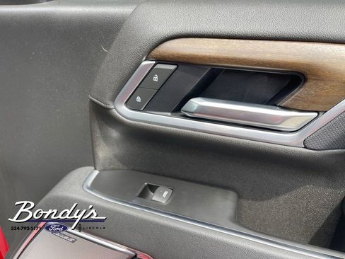 Used 2026 Chevrolet Silverado 2500 High Country w/ High Country Premium Package AWD/4WD image 20