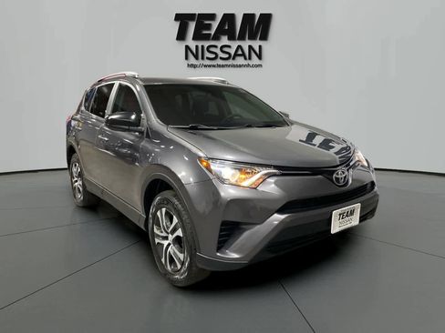 Used 2016 Toyota RAV4 LE image 1