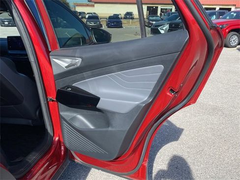 Used 2023 Volkswagen ID.4 Pro S image 12