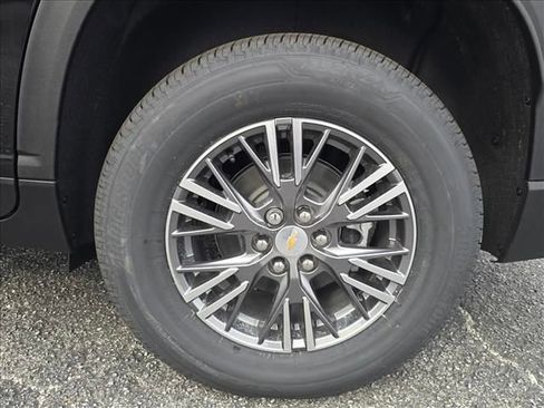 New 2026 Chevrolet Traverse LT w/ Driver Confidence Package FWD image 30