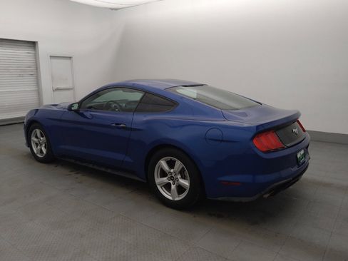 Used 2018 Ford Mustang Coupe RWD image 3