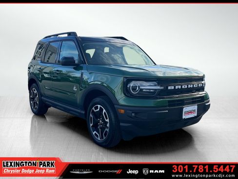 Used 2024 Ford Bronco Sport Outer Banks w/ Tech Package AWD/4WD image 1