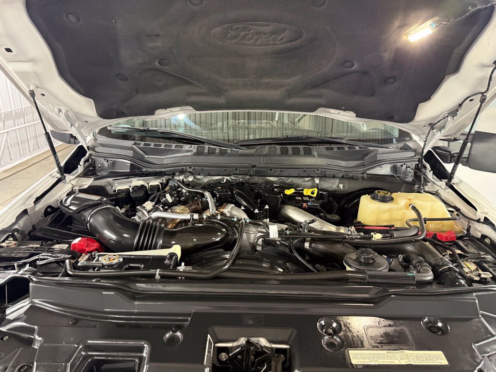Used 2019 Ford F350 Lariat w/ Lariat Ultimate Package AWD/4WD image 44