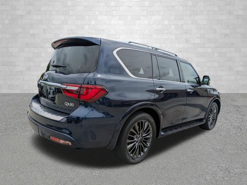 Used 2022 INFINITI QX80 Sensory w/ Cargo Package AWD/4WD image 2