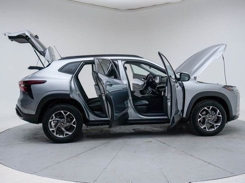 New 2026 Chevrolet Trax LT w/ LT Convenience Package image 14