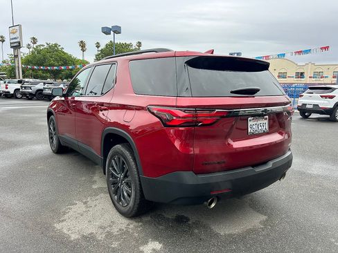 Used 2023 Chevrolet Traverse RS FWD image 5