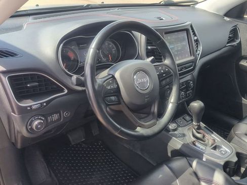 Used 2020 Jeep Cherokee Trailhawk w/ Comfort/Convenience Group AWD/4WD image 12