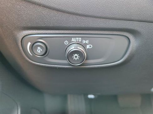Used 2024 Chevrolet Equinox LT FWD image 20