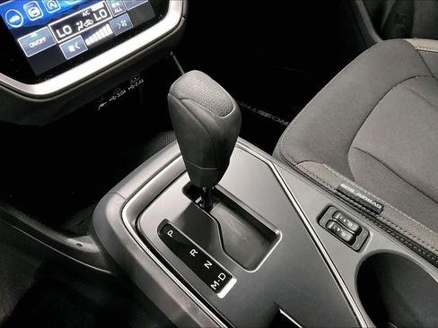 Used 2025 Subaru Crosstrek 2.5i Premium AWD/4WD image 16