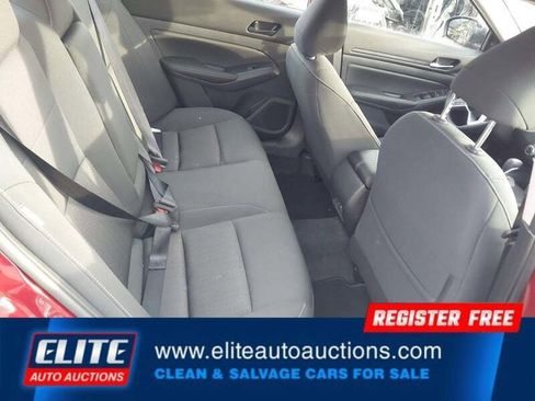 Used 2025 Nissan Altima 2.5 SV image 16