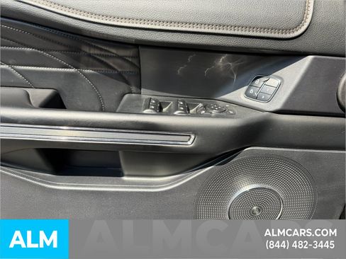 Used 2018 Ford Expedition Max Platinum RWD image 34