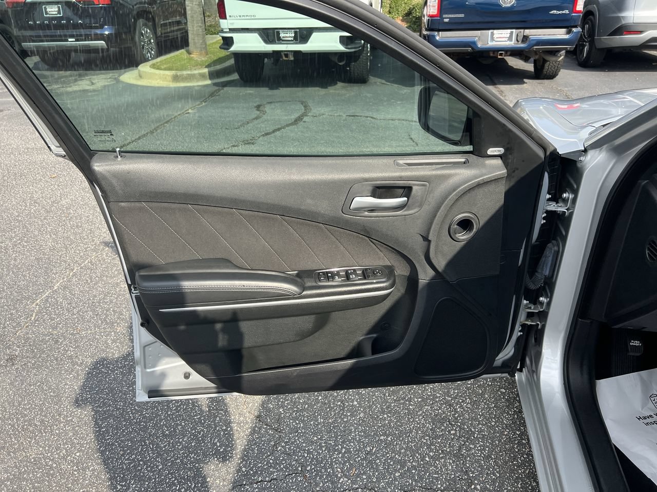 Used 2023 Dodge Charger SXT RWD image 14