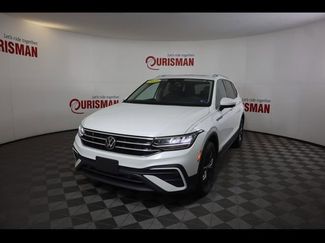 Used 2023 Volkswagen Tiguan SE w/ Panoramic Sunroof Package video 1