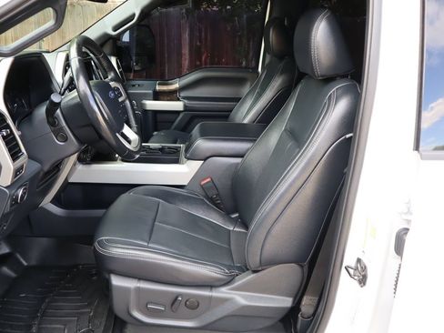 Used 2022 Ford F250 Lariat w/ Lariat Ultimate Package AWD/4WD image 19