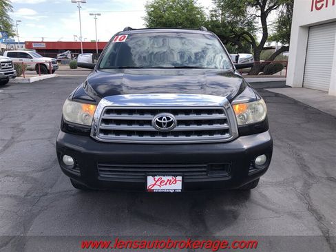 Used 2010 Toyota Sequoia Platinum RWD image 3