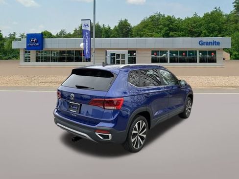 Used 2022 Volkswagen Taos SE image 6