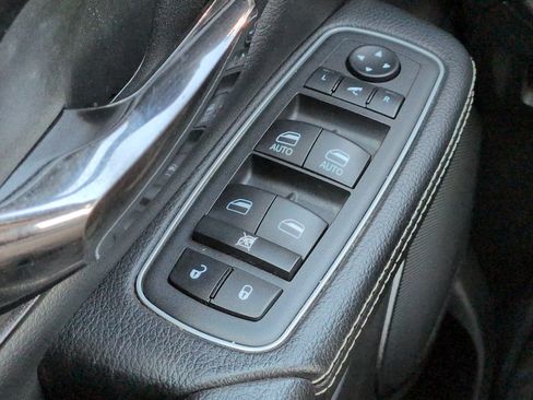 Used 2022 RAM 1500 Laramie AWD/4WD image 23