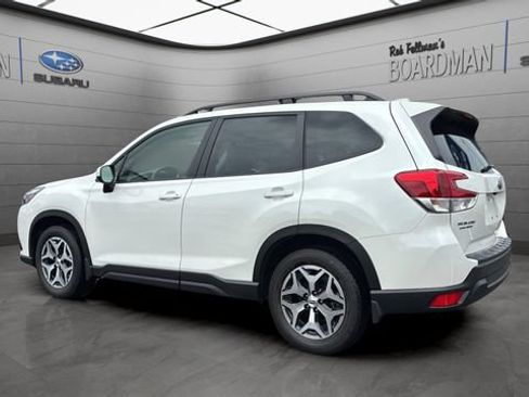 Used 2023 Subaru Forester Premium AWD/4WD image 8