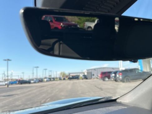 Used 2025 Chevrolet Equinox LT w/ Convenience Package II image 47