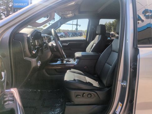 Used 2023 GMC Sierra 1500 Elevation w/ Elevation Premium Package AWD/4WD image 9