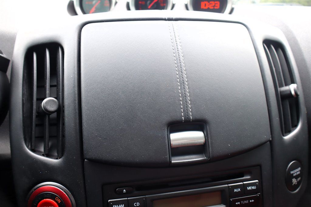 Used 2012 Nissan 370Z Coupe RWD image 19