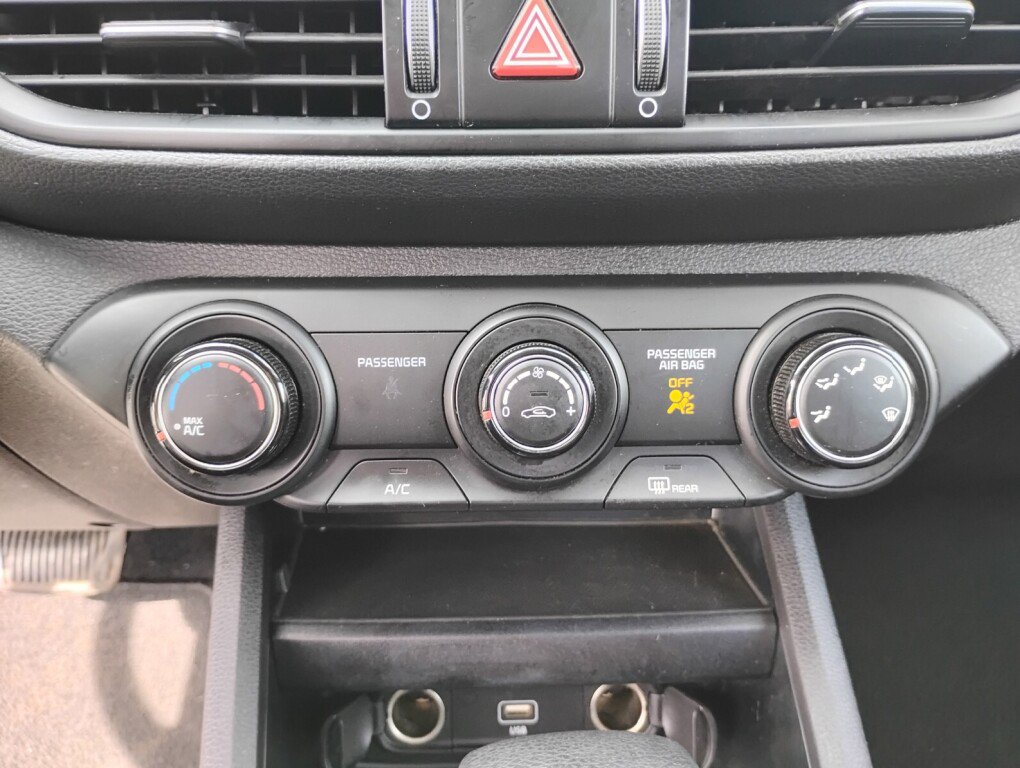 Used 2022 Kia Forte LXS FWD image 20