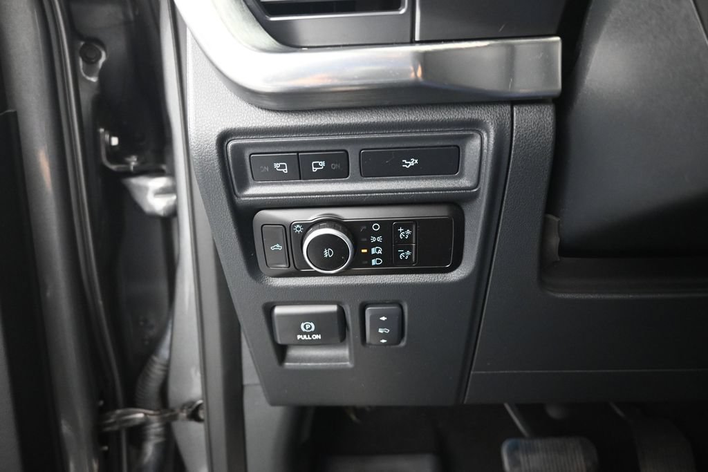 Used 2023 Ford F150 Lariat w/ Equipment Group 502A High AWD/4WD image 12