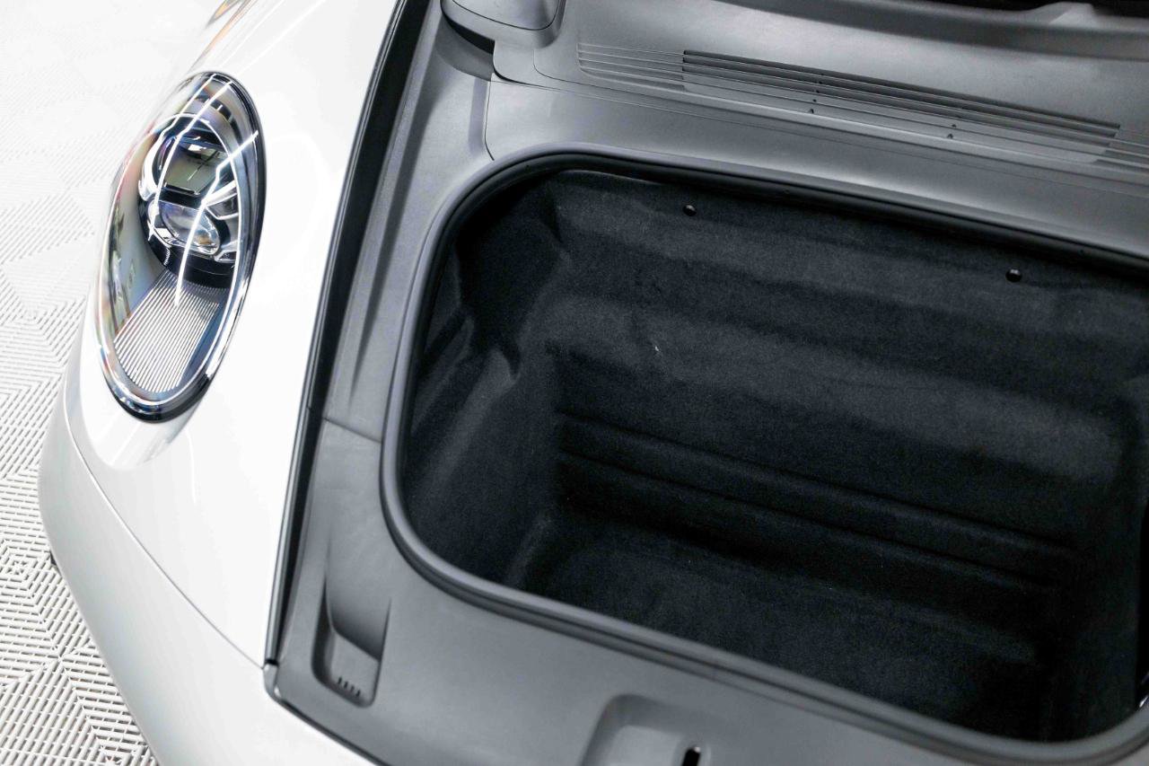 Used 2023 Porsche 911 Carrera T RWD image 77