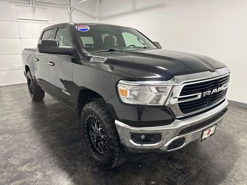 Used 2020 RAM 1500 Big Horn AWD/4WD image 3