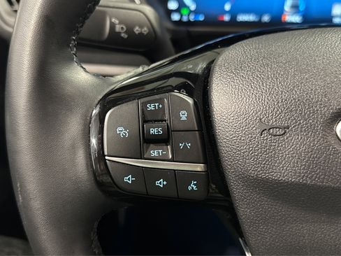 Used 2024 Ford Escape Platinum image 24