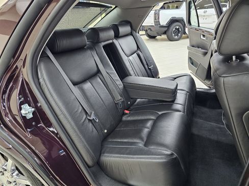 Used 2008 Cadillac DTS Performance image 21