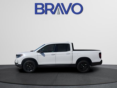 New 2026 Honda Ridgeline Black Edition image 9