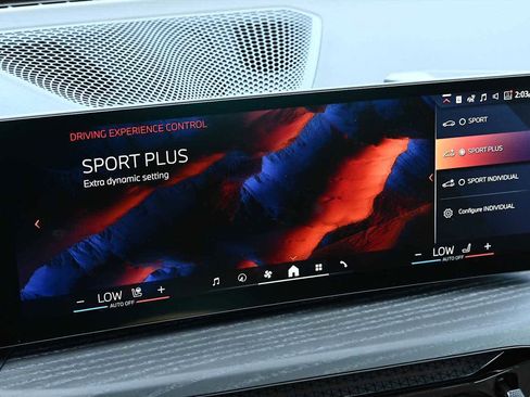 New 2026 BMW 330i Sedan w/ Premium Package image 18