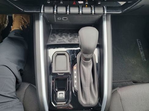 Used 2025 Chevrolet Colorado W/T w/ Advanced Trailering Package image 20