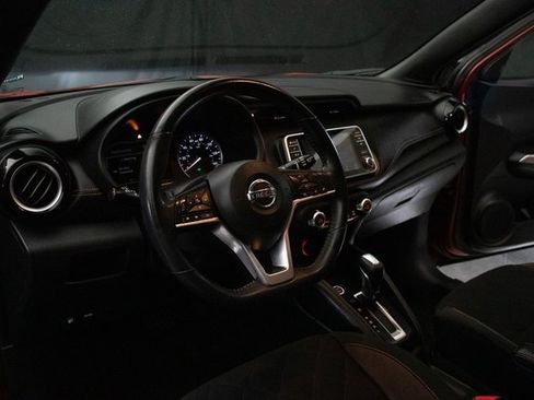 Used 2020 Nissan Kicks SR image 23