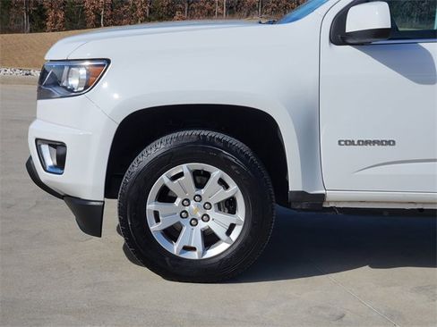 Used 2020 Chevrolet Colorado LT w/ Luxury Package image 10