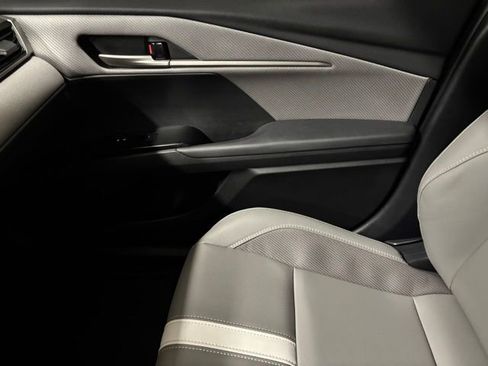 Certified 2025 Toyota Camry SE w/ Convenience Package FWD image 15