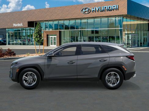 New 2026 Hyundai Tucson SE image 3