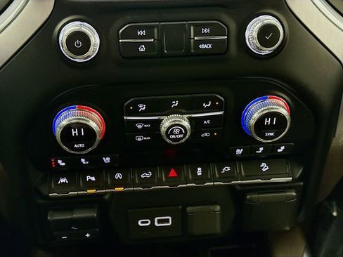 Used 2021 GMC Sierra 1500 SLT w/ SLT Premium Plus Package image 18