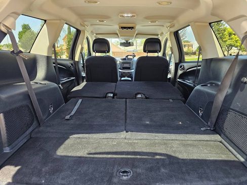 Used 2017 Dodge Journey Crossroad FWD image 20