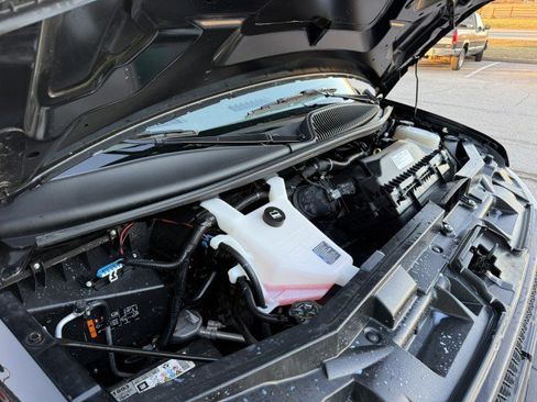 Used 2025 Chevrolet Express 2500 w/ Driver Convenience Package image 18